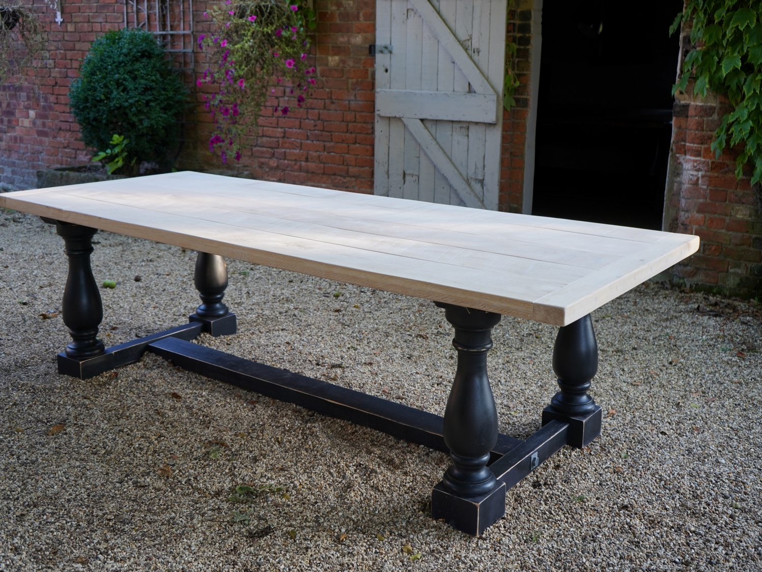 Solid Oak Top With Balustrade Leg